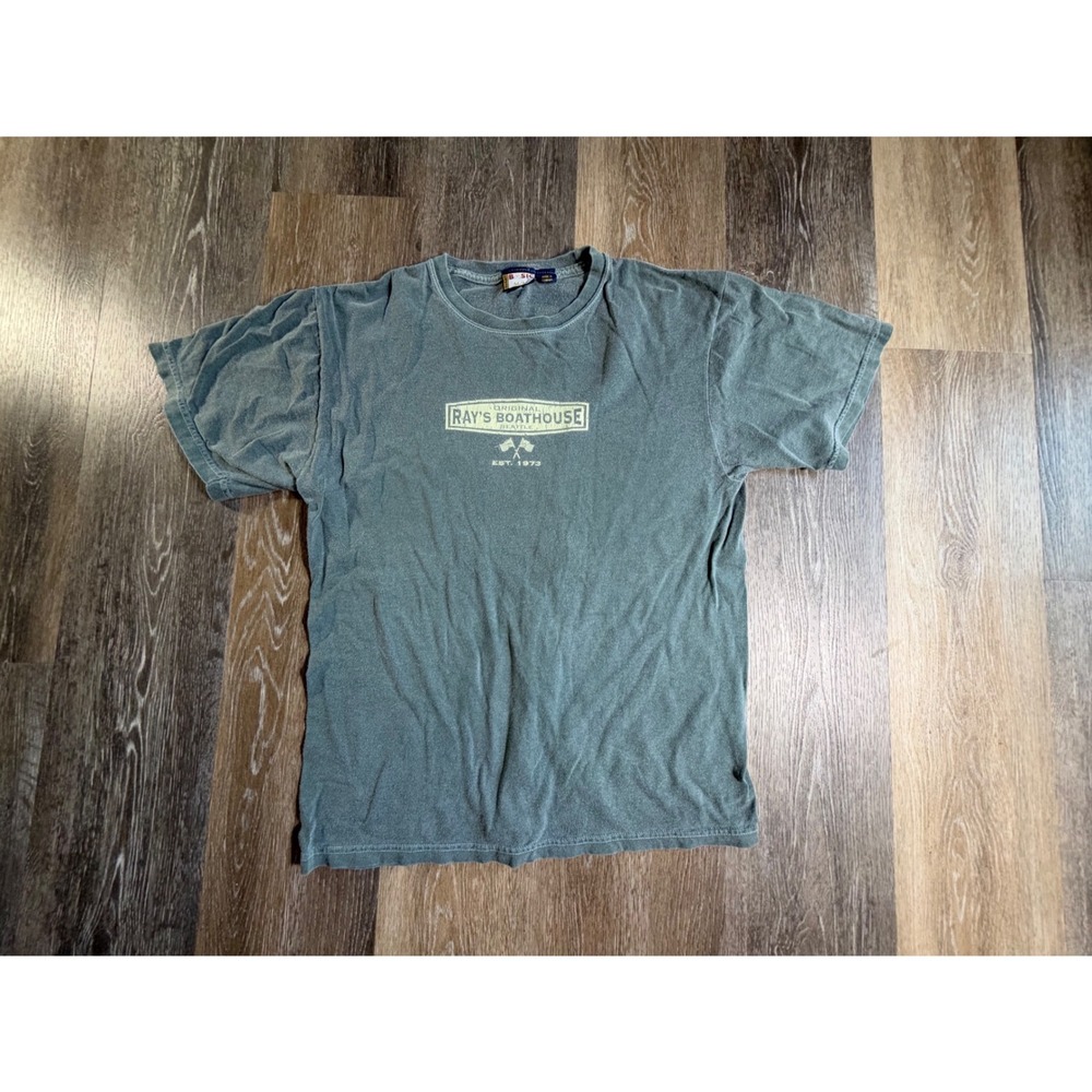 Avanti Basic Ray's Boathouse T-Shirt Mens Medium Green Seattle Graphic Tee